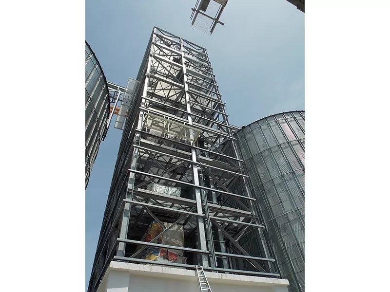 Yintoni eyenza ukuba isakhiwo seSteel Tower sibaluleke kwiziseko ezingundoqo zale mihla?
