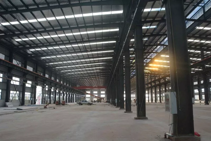 Yazi uLwakhiwo lweNtsimbi: Uhlahlelo lweWarehouse Steel Structure